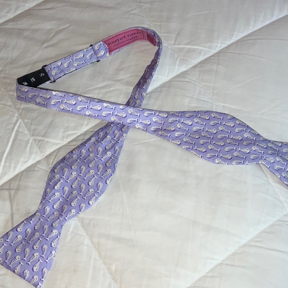 Vineyard Vines Adjustable Bow Tie - image 1